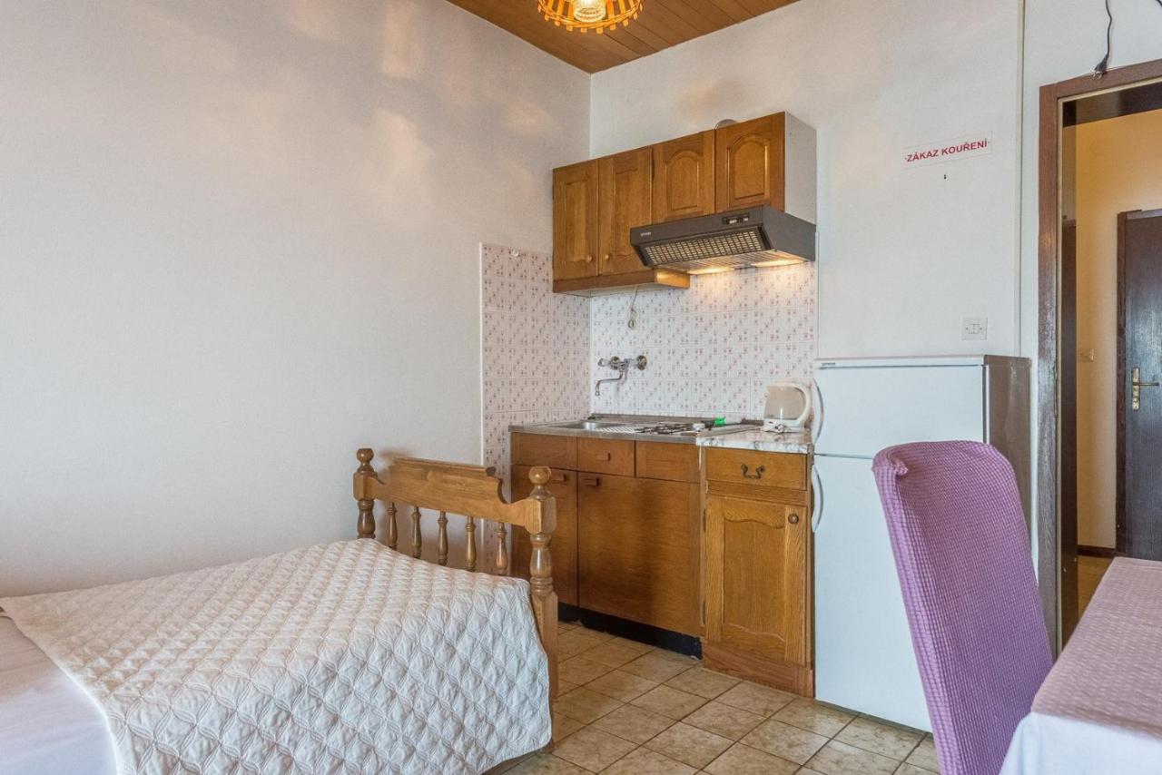 Apartments Kod Cara لوكفا روجوزنيكا المظهر الخارجي الصورة